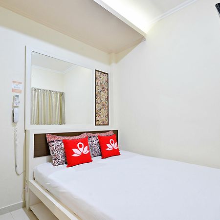 Zen Rooms Cideng Barat Jakarta Exterior foto
