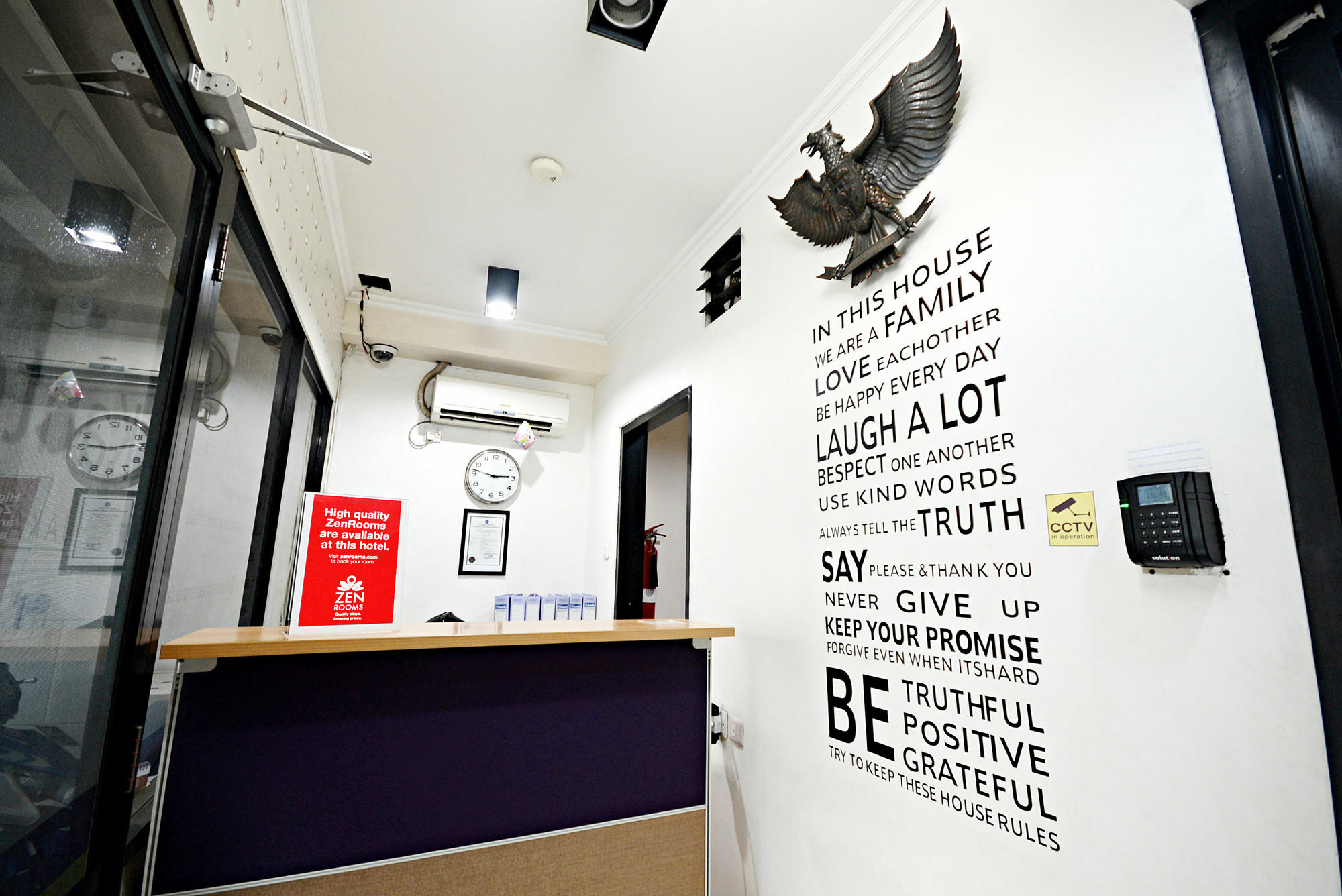 Zen Rooms Cideng Barat Jakarta Exterior foto